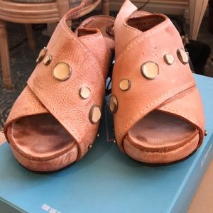 JOHN FLUEVOG sandals